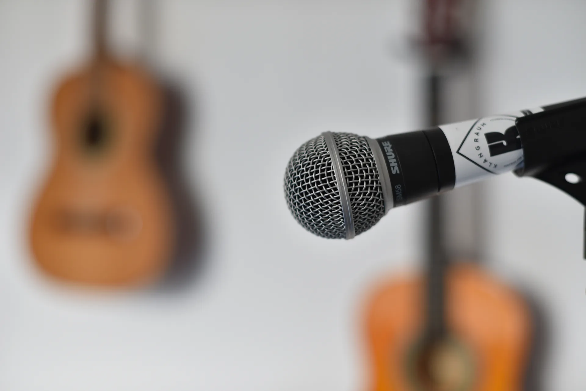 Mic_003